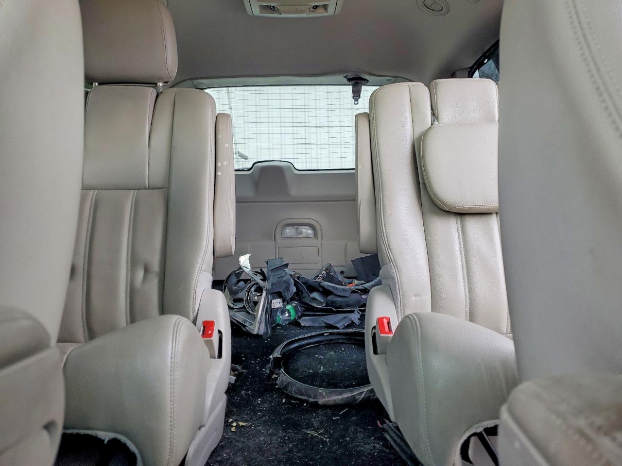 2013 CHRYSLER TOWN & COUNTRY TOURING photo 10