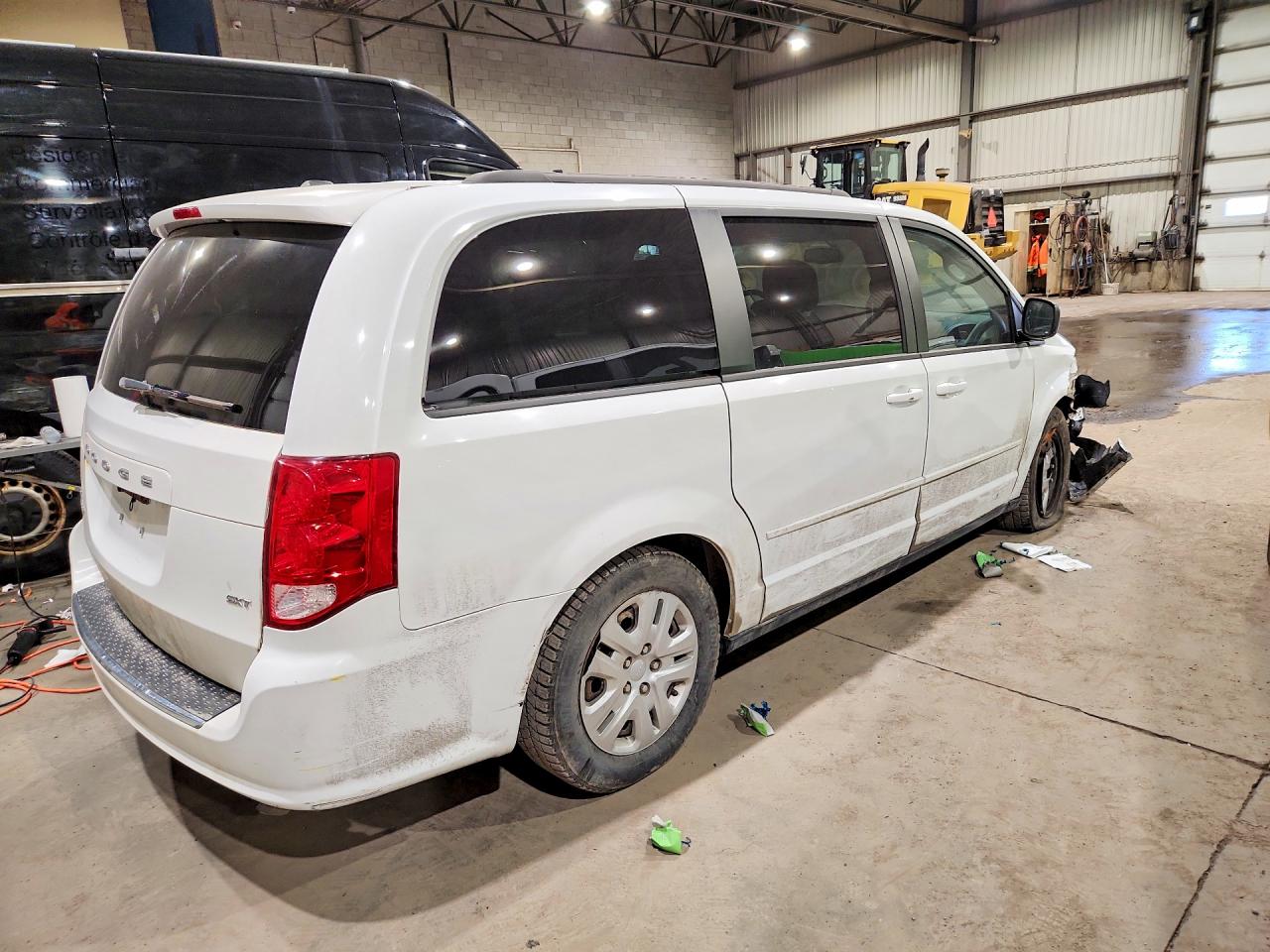 2015 DODGE GRAND CARAVAN SE photo 7