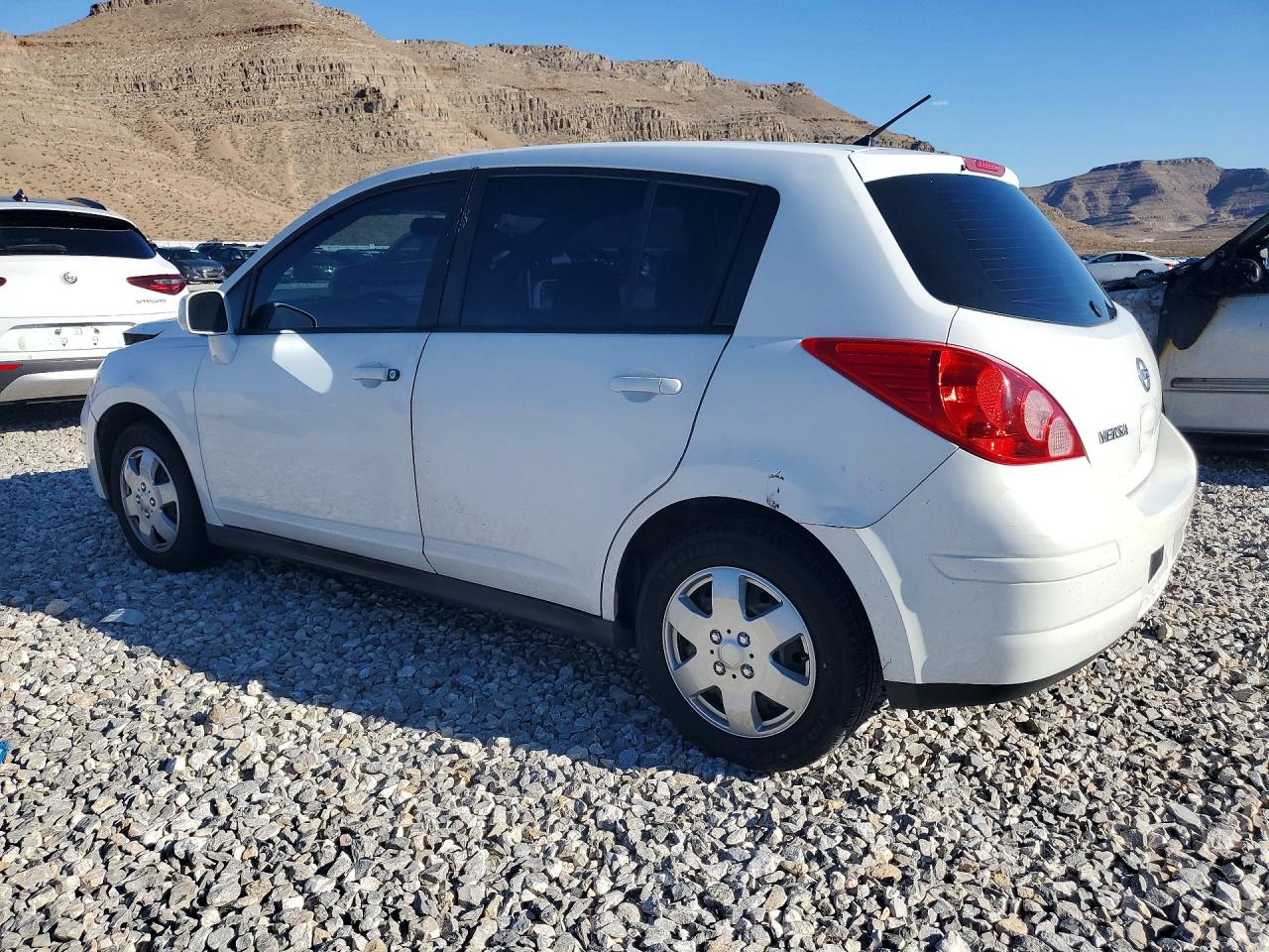 2012 NISSAN VERSA 1.8 S photo 2