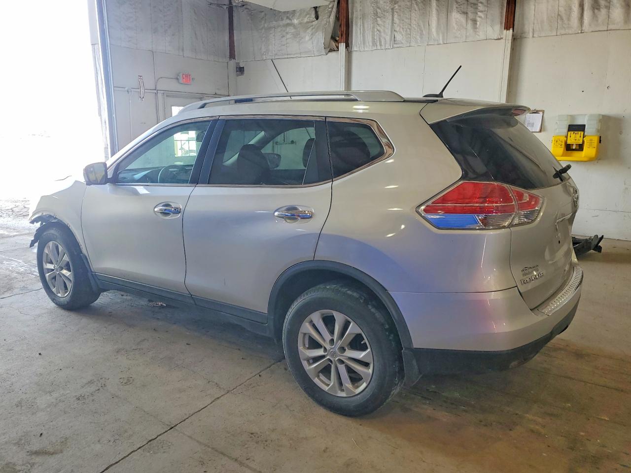 2014 NISSAN ROGUE SV photo 2