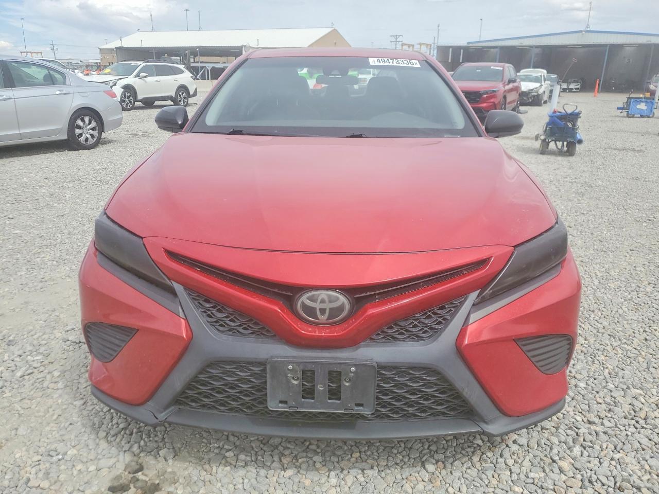 2019 TOYOTA CAMRY SE photo 13