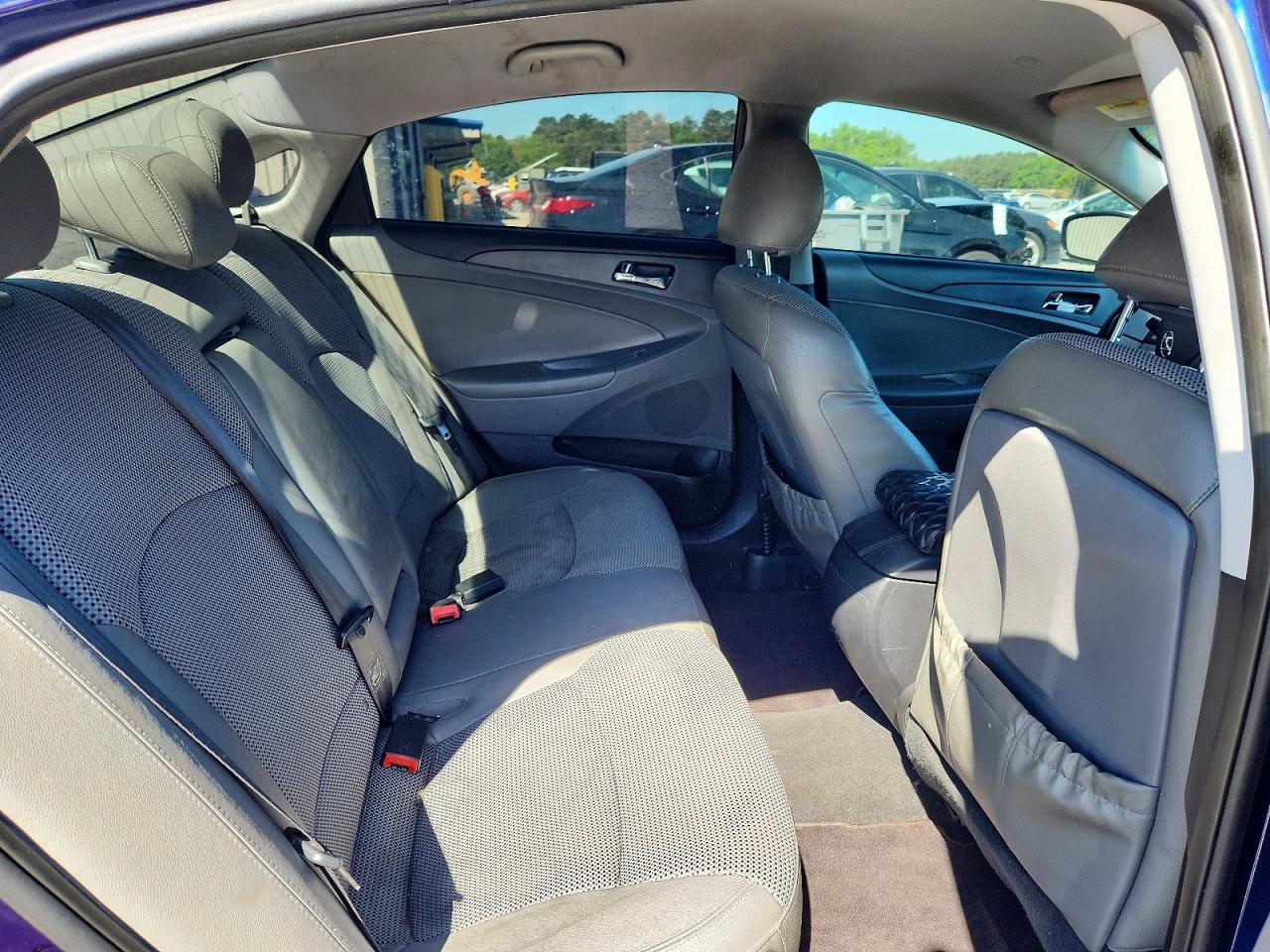 2012 HYUNDAI SONATA SE photo 10