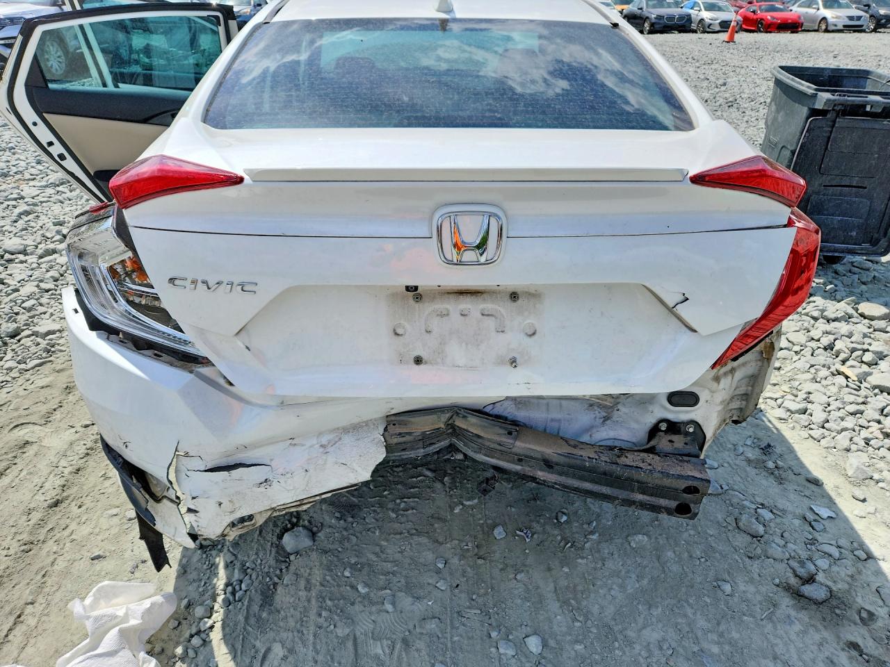 2016 HONDA CIVIC EX photo 16