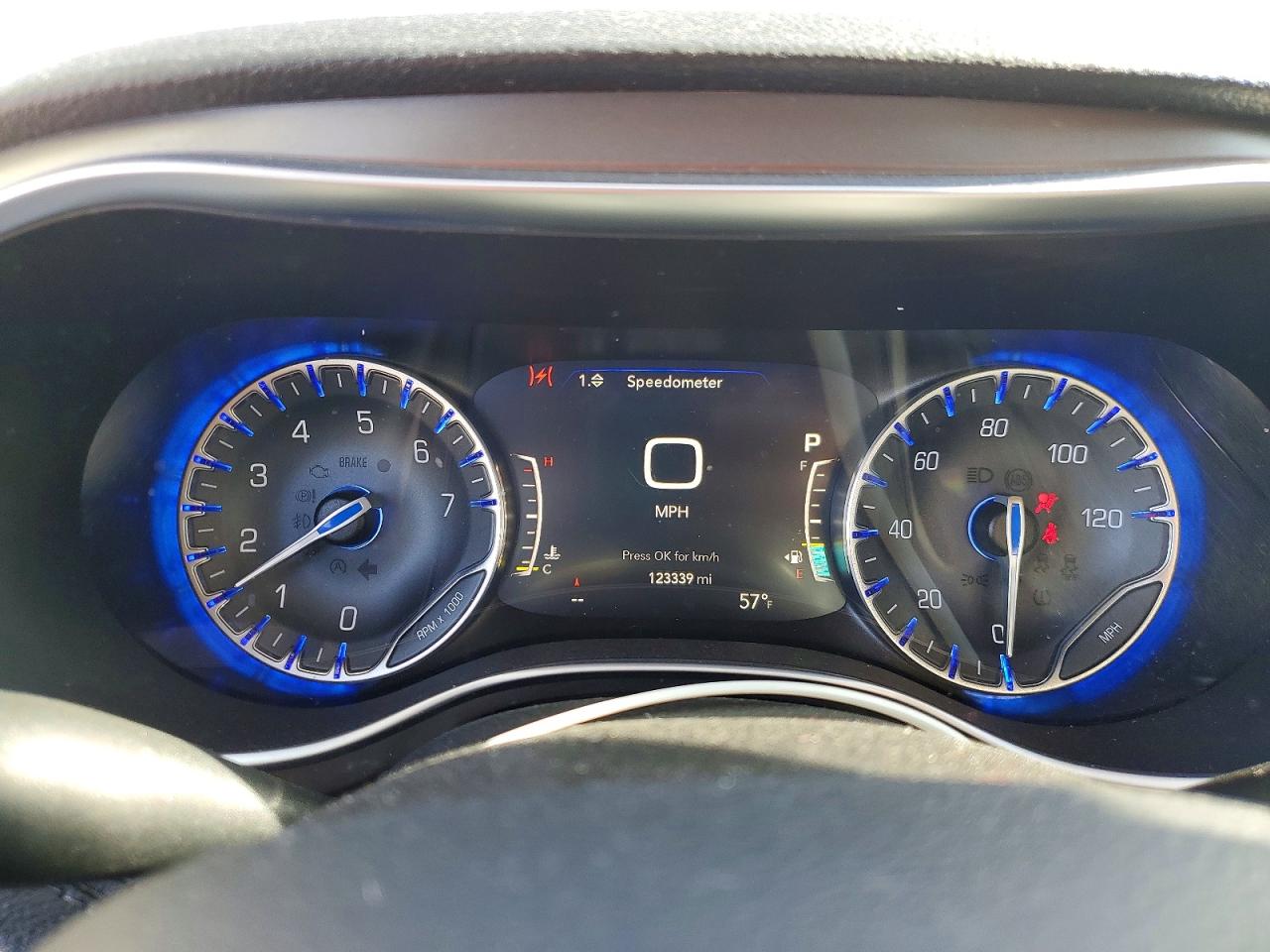 2019 CHRYSLER PACIFICA photo 15