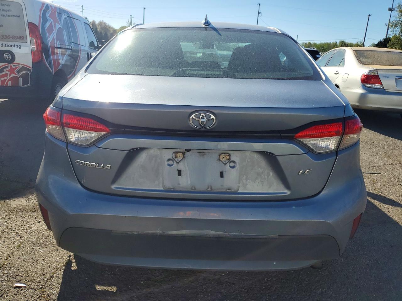 2021 TOYOTA COROLLA LE photo 11