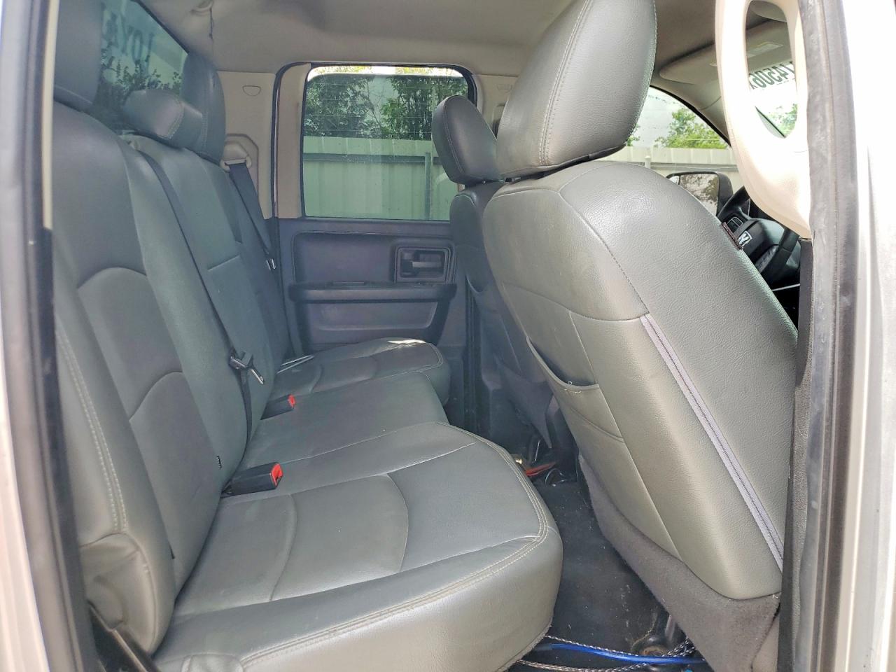 2013 RAM 1500 ST photo 28