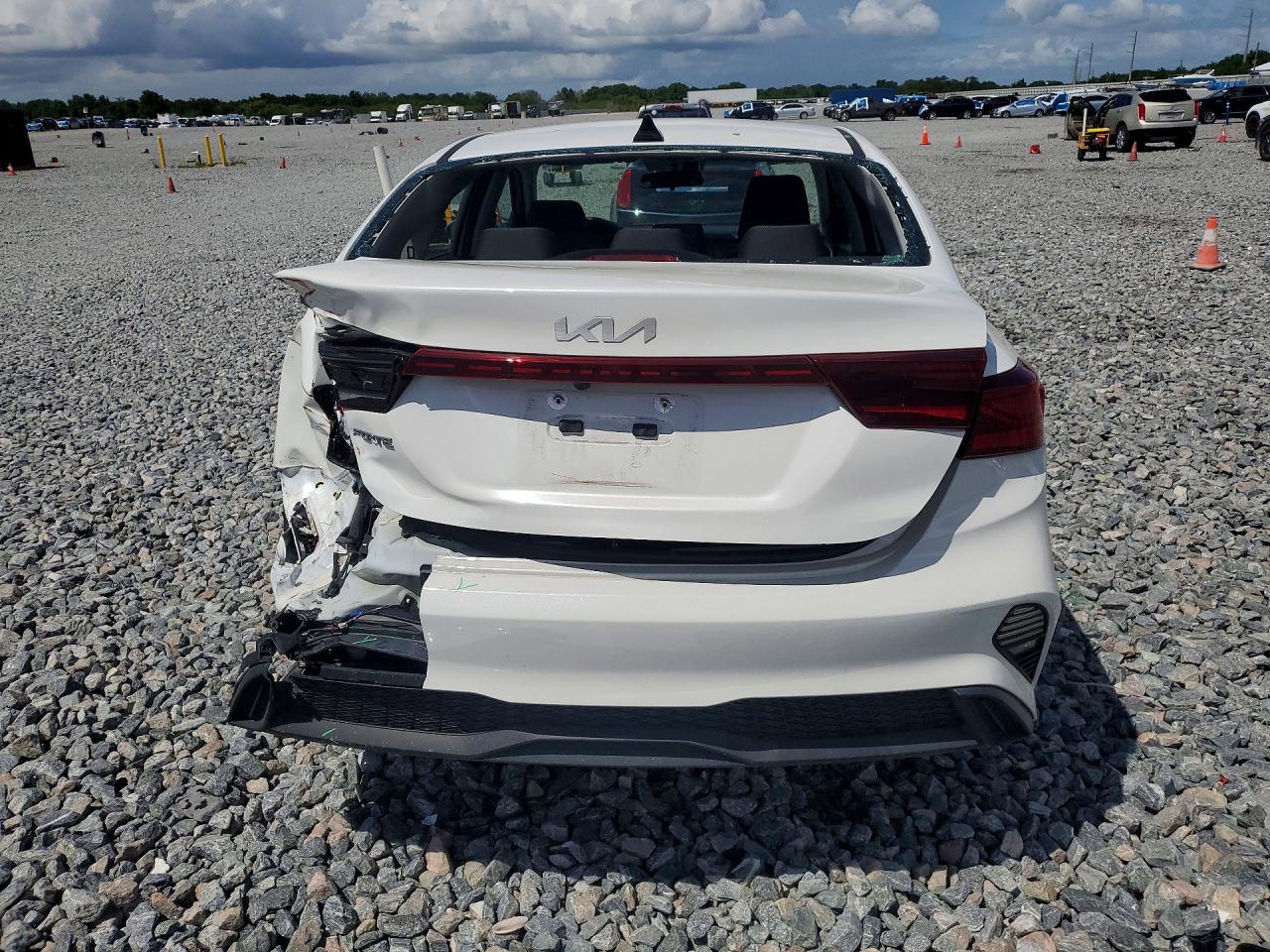 2024 KIA FORTE LXS photo 11