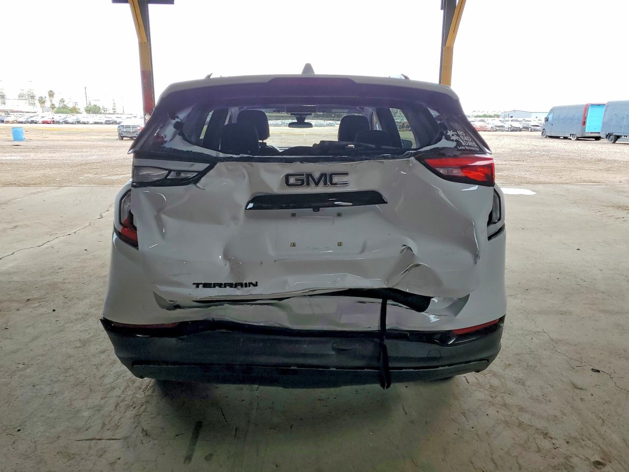2020 GMC TERRAIN SLE photo 11