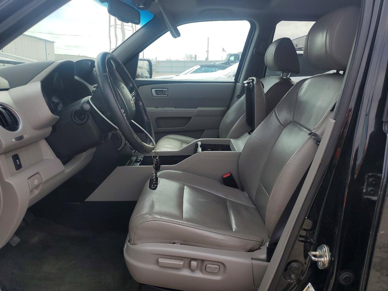2015 HONDA PILOT EXLN photo 13