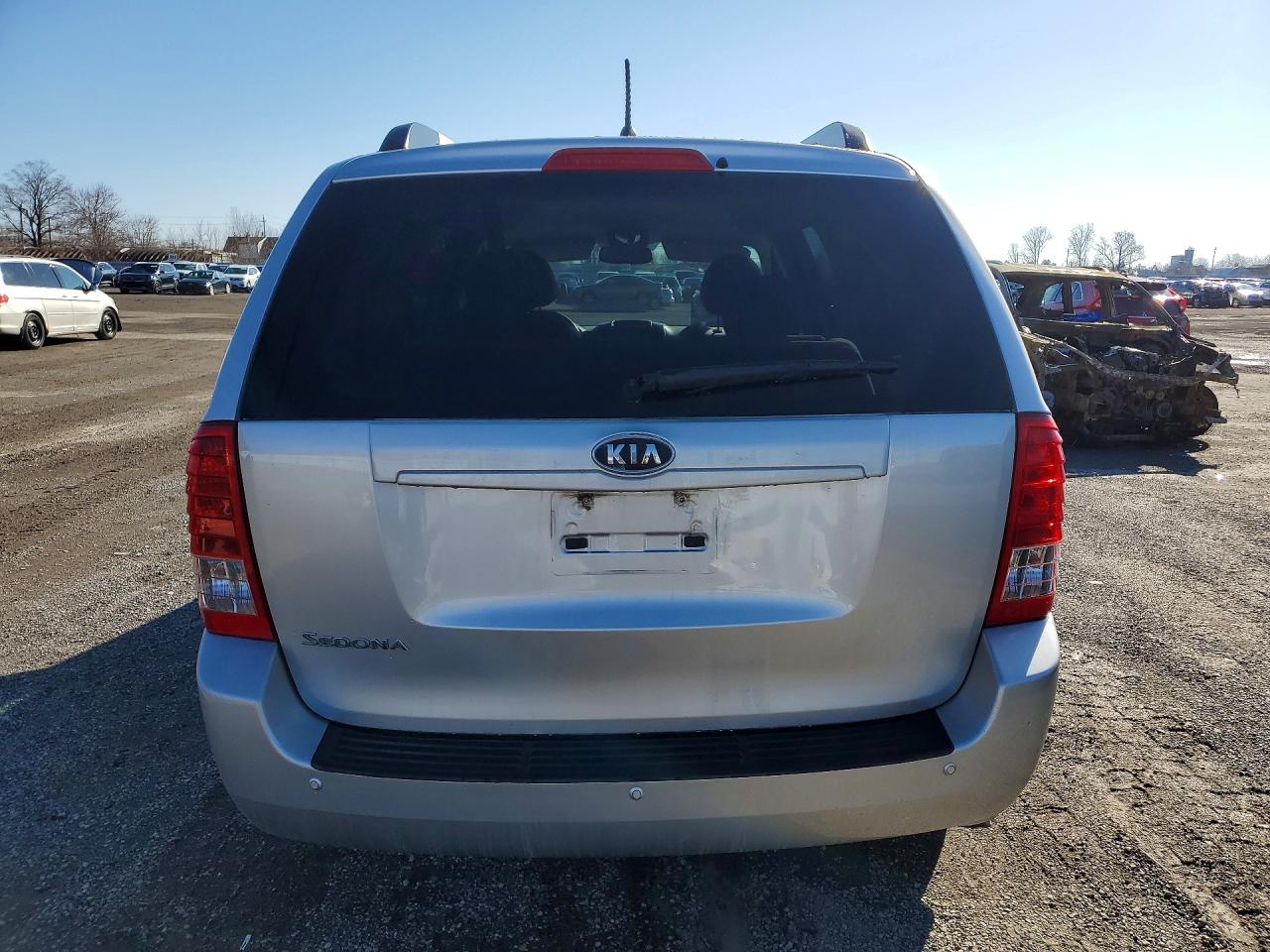 2012 KIA SEDONA LX photo 11