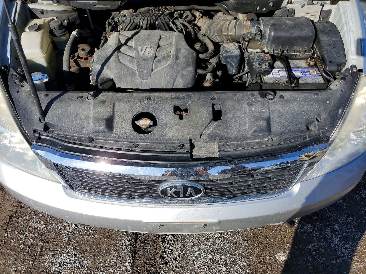 2012 KIA SEDONA LX photo 23