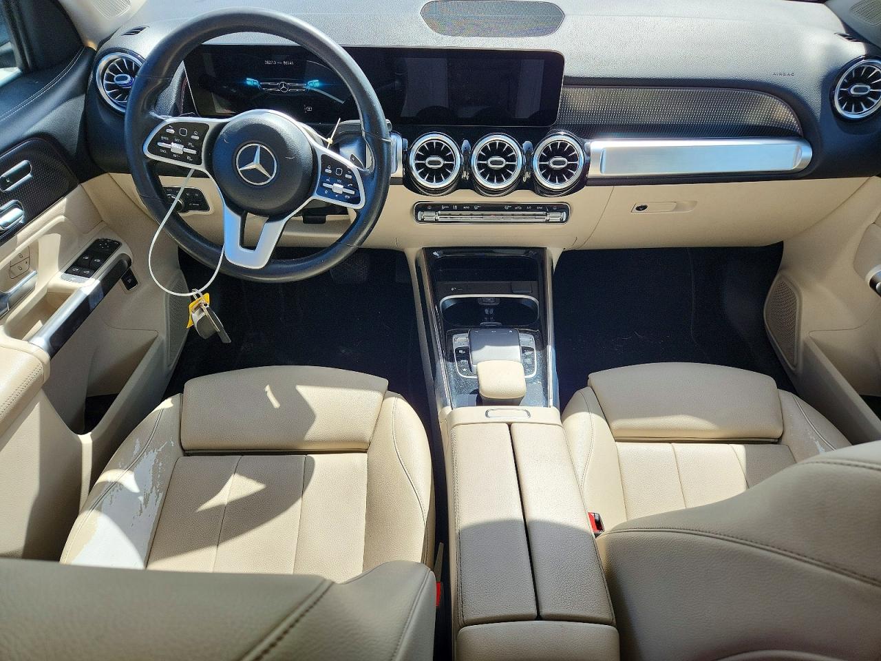 2020 MERCEDES-BENZ GLB 250 photo 8