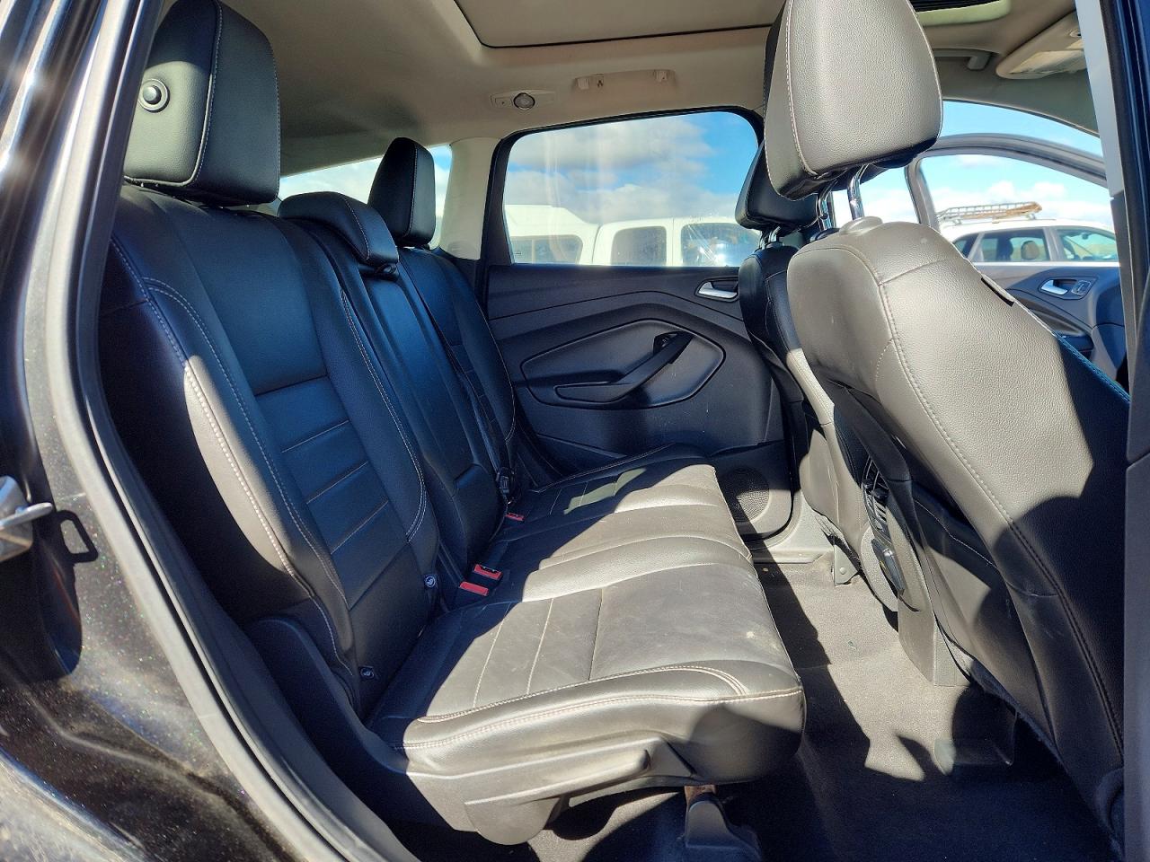 2015 FORD ESCAPE TITANIUM photo 19