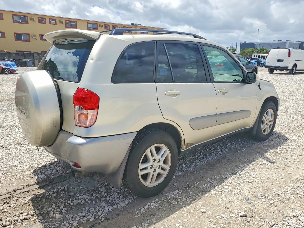2001 TOYOTA RAV4 BASE photo 5