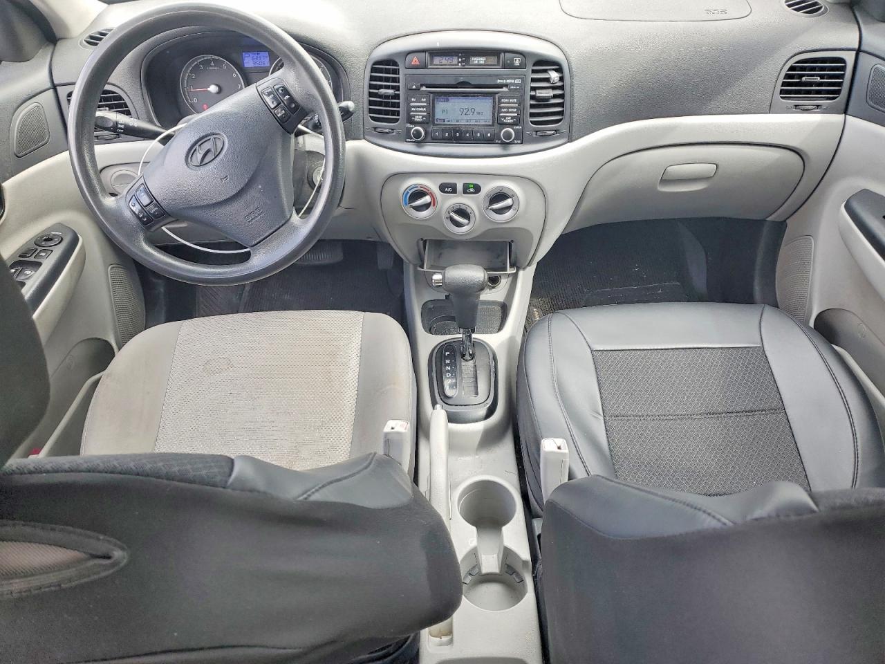 2011 HYUNDAI ACCENT GLS photo 15