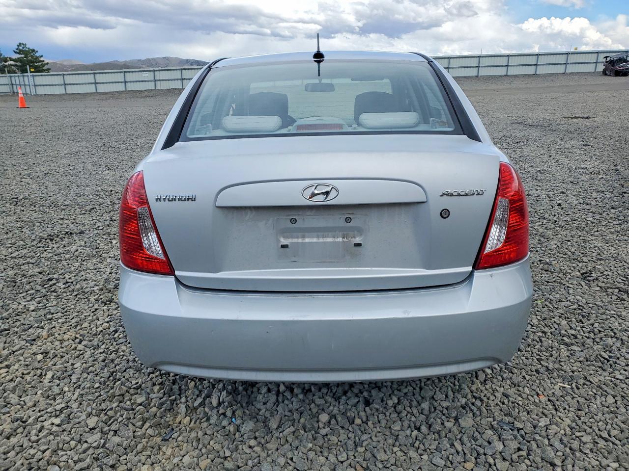 2011 HYUNDAI ACCENT GLS photo 11