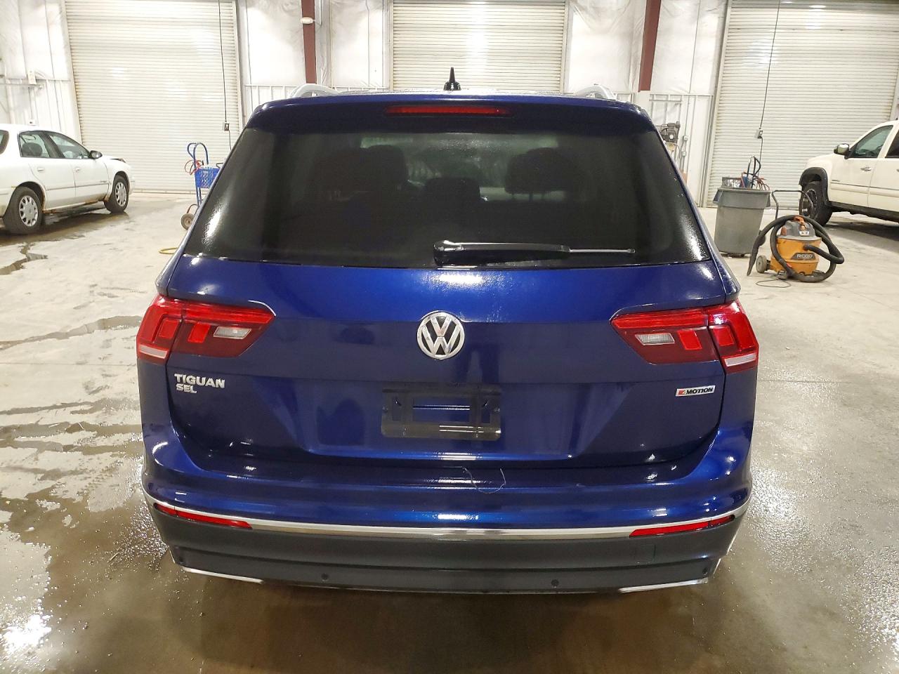 2021 VOLKSWAGEN TIGUAN SE photo 16
