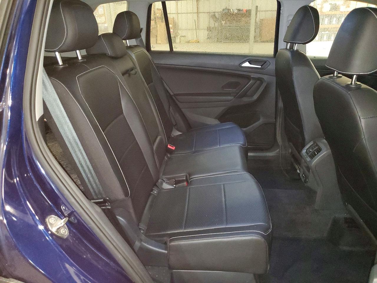 2021 VOLKSWAGEN TIGUAN SE photo 31