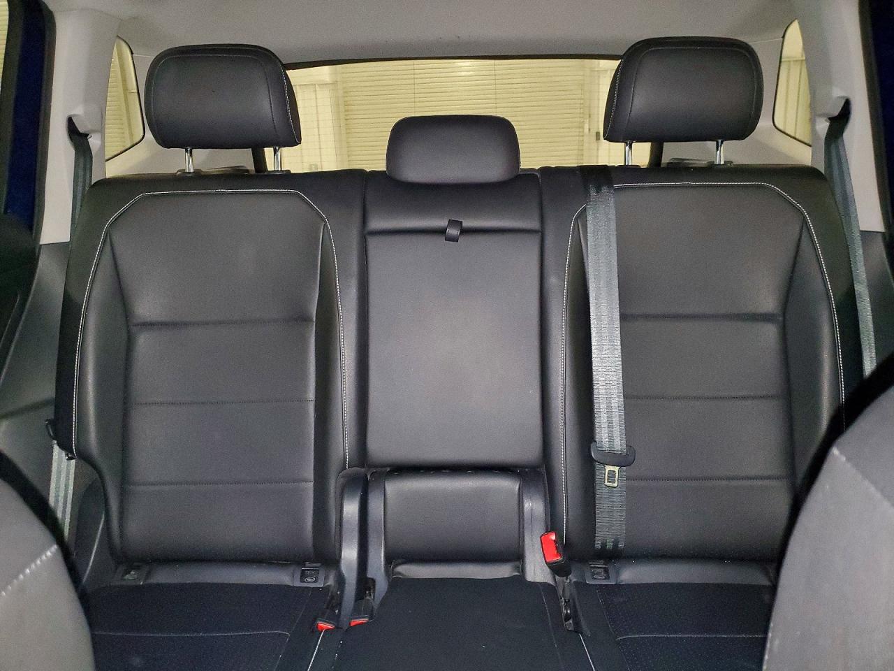 2021 VOLKSWAGEN TIGUAN SE photo 28