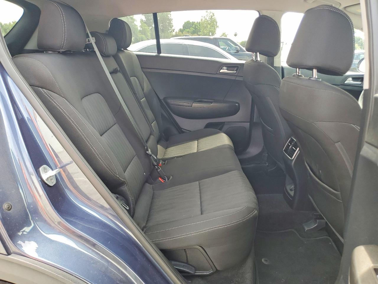 2017 KIA SPORTAGE LX photo 19