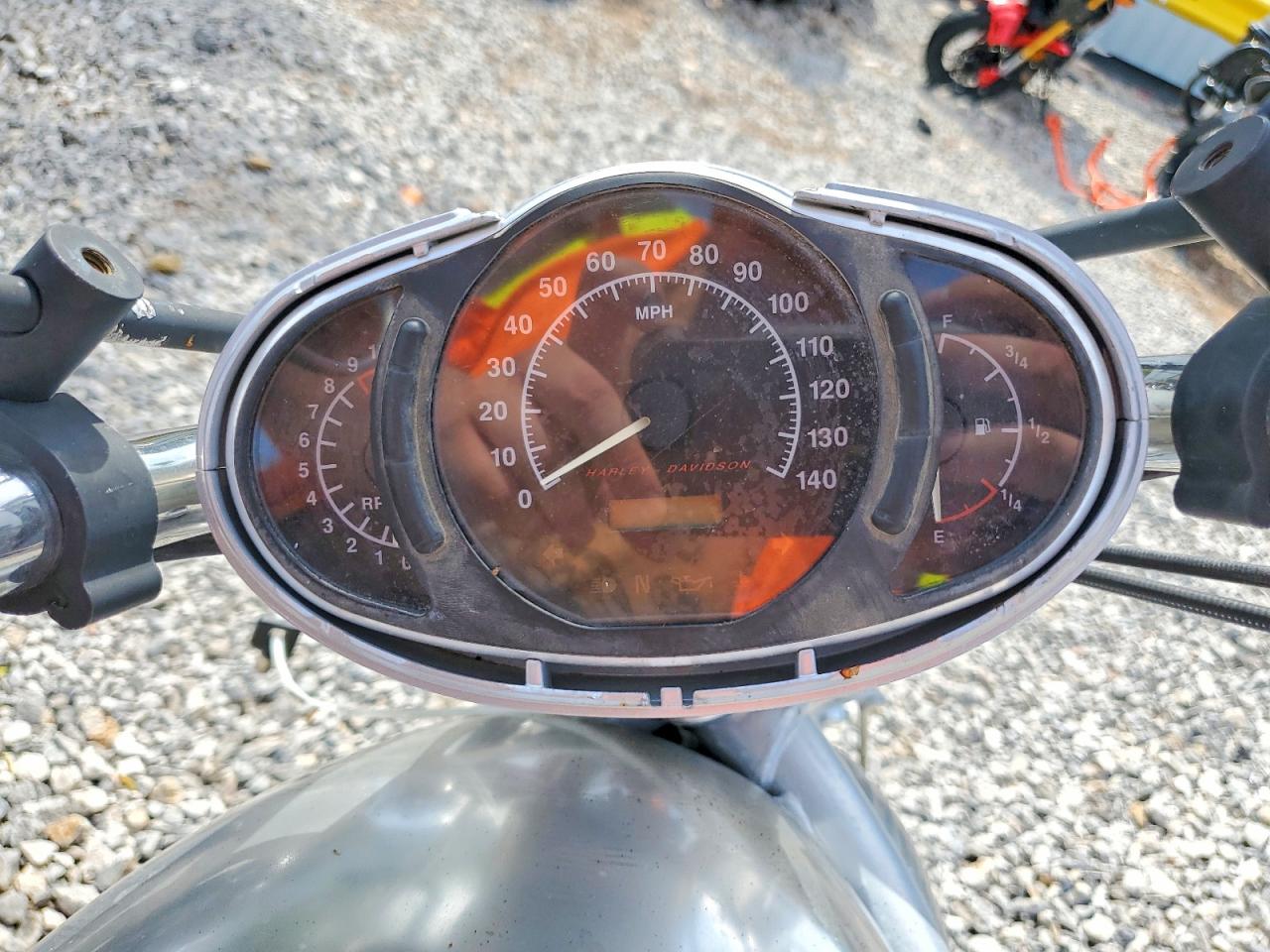 2002 HARLEY-DAVIDSON VRSCA photo 13