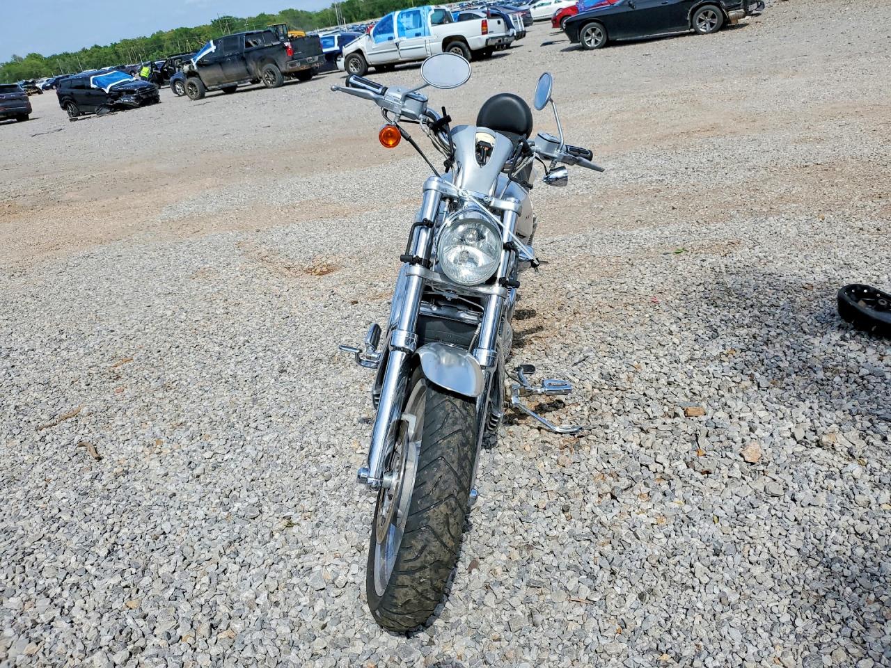 2002 HARLEY-DAVIDSON VRSCA photo 3