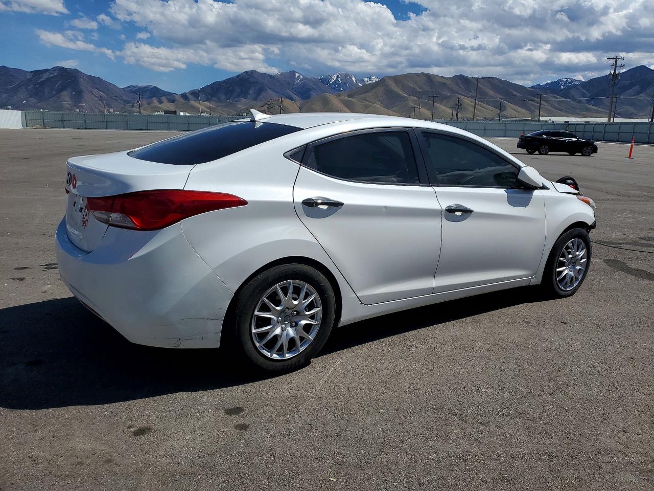 2013 HYUNDAI ELANTRA GLS photo 3