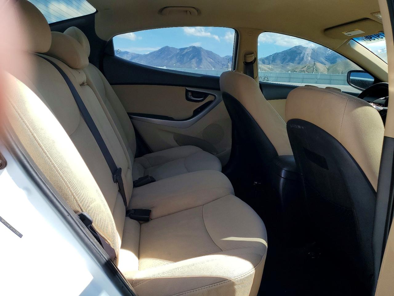2013 HYUNDAI ELANTRA GLS photo 10