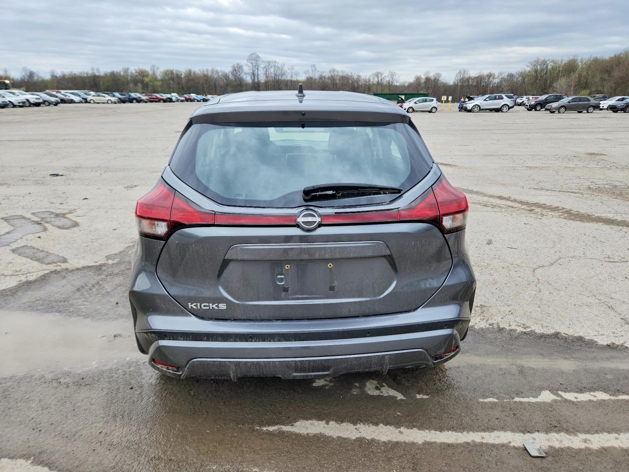 2023 NISSAN KICKS S photo 11
