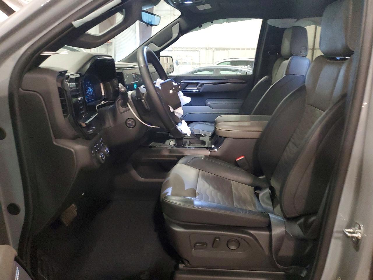 2025 CHEVROLET SILVERADO K1500 ZR2 photo 19