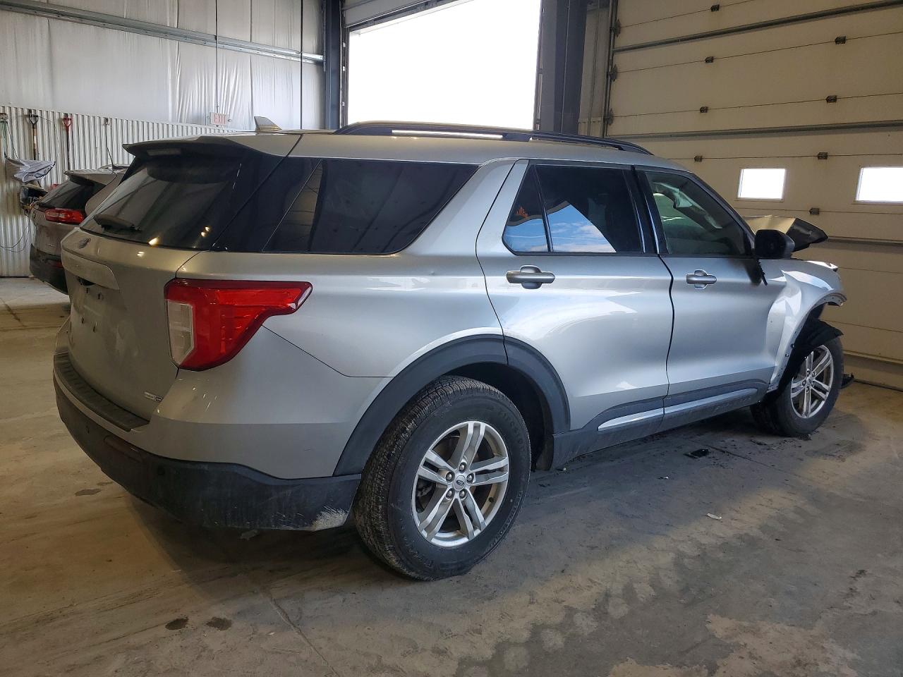 2020 FORD EXPLORER XLT photo 5