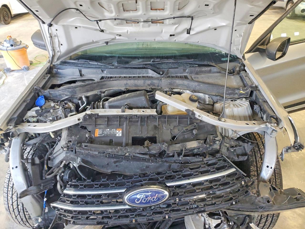 2020 FORD EXPLORER XLT photo 23