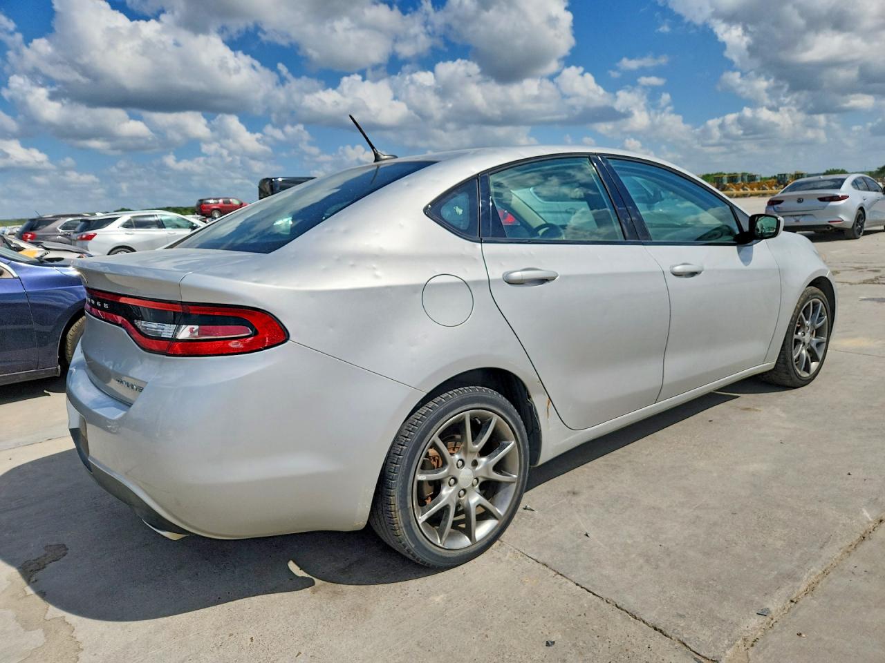 2013 DODGE DART SXT photo 5