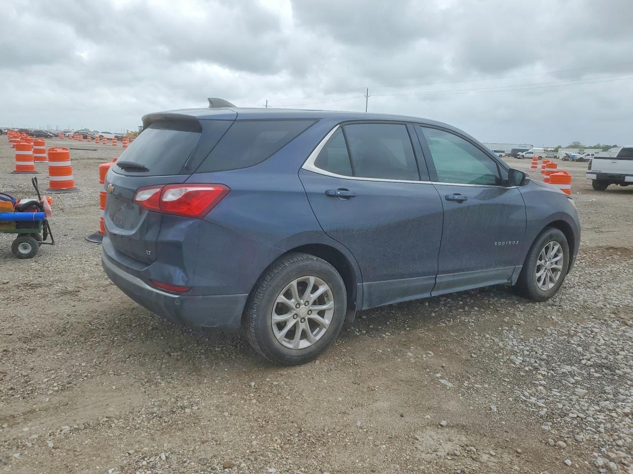 2019 CHEVROLET EQUINOX LT photo 5