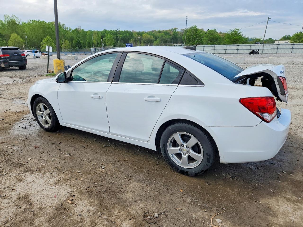 2015 CHEVROLET CRUZE LT photo 3