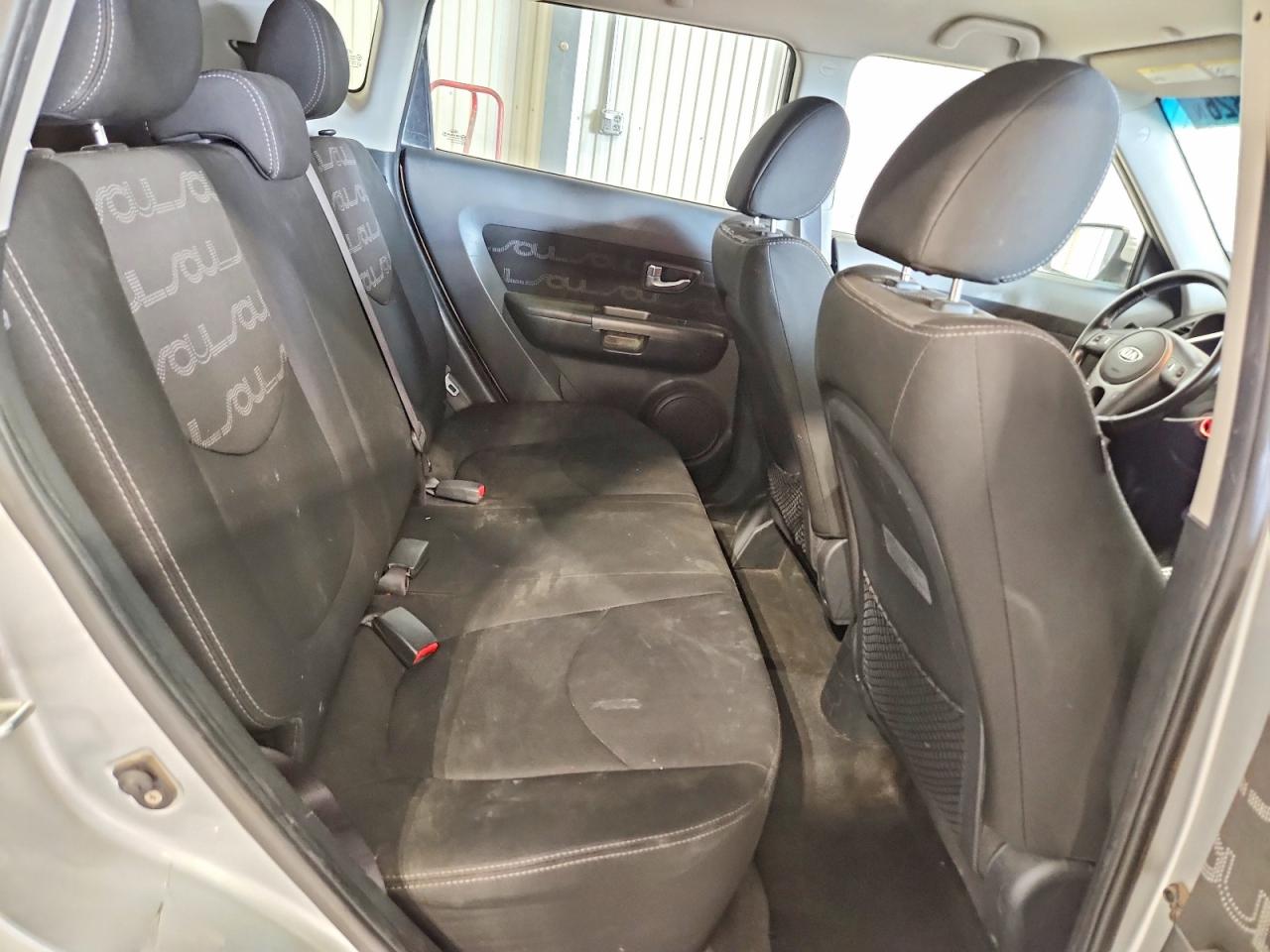 2013 KIA SOUL + photo 28