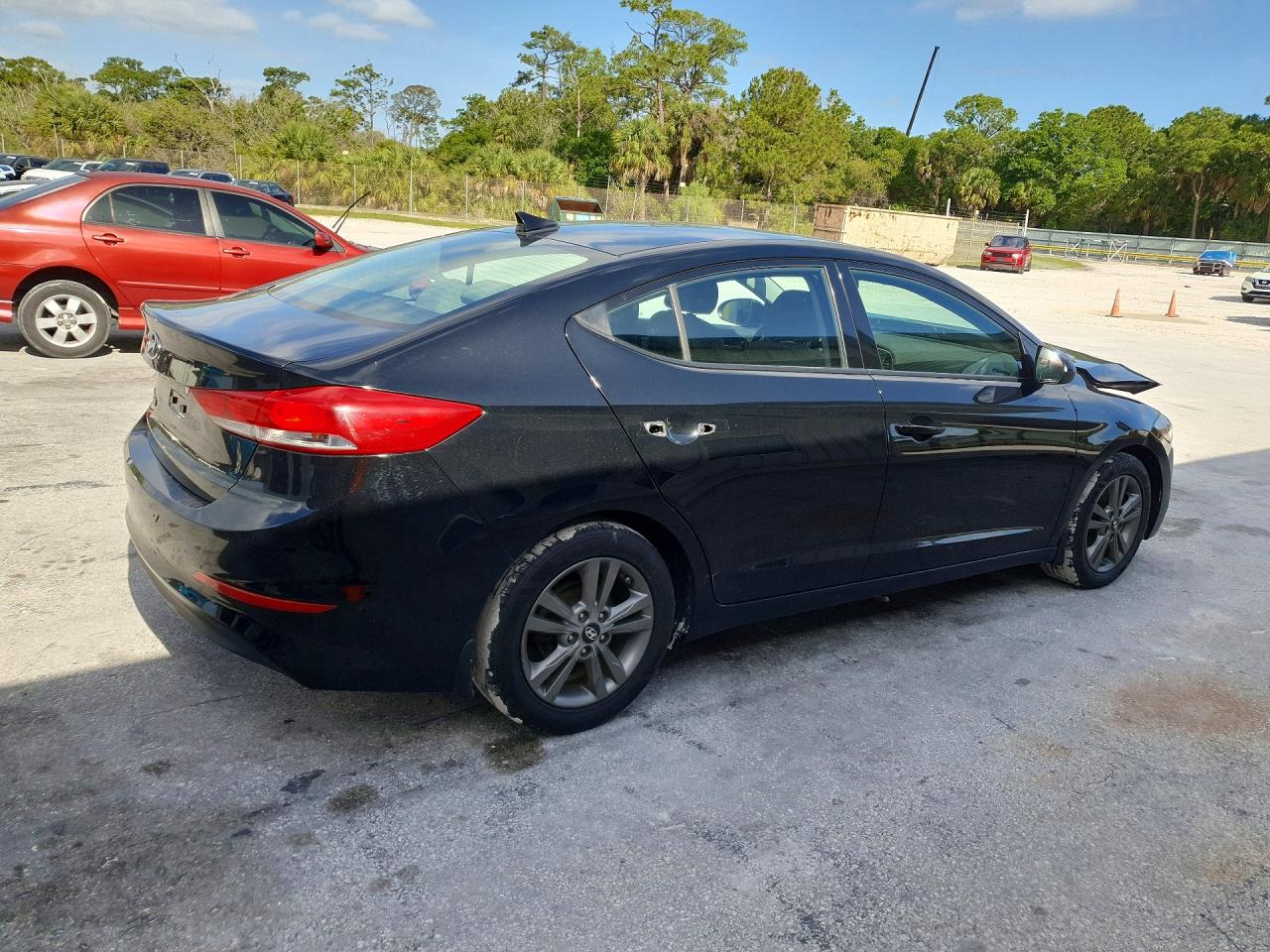 2018 HYUNDAI ELANTRA VALUE EDITION photo 5