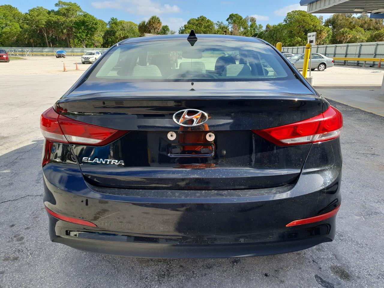 2018 HYUNDAI ELANTRA VALUE EDITION photo 11