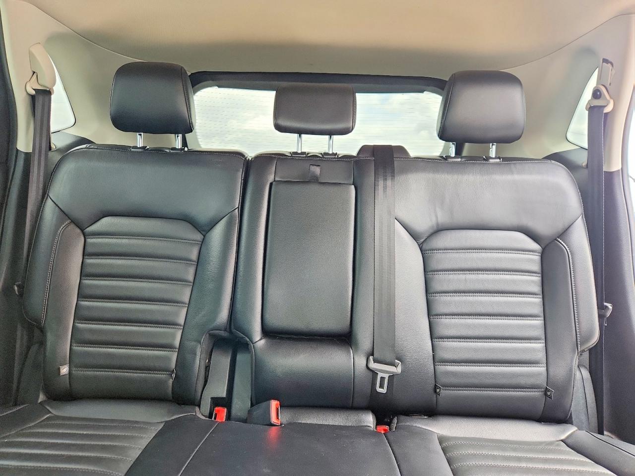 2017 FORD EDGE SEL photo 28