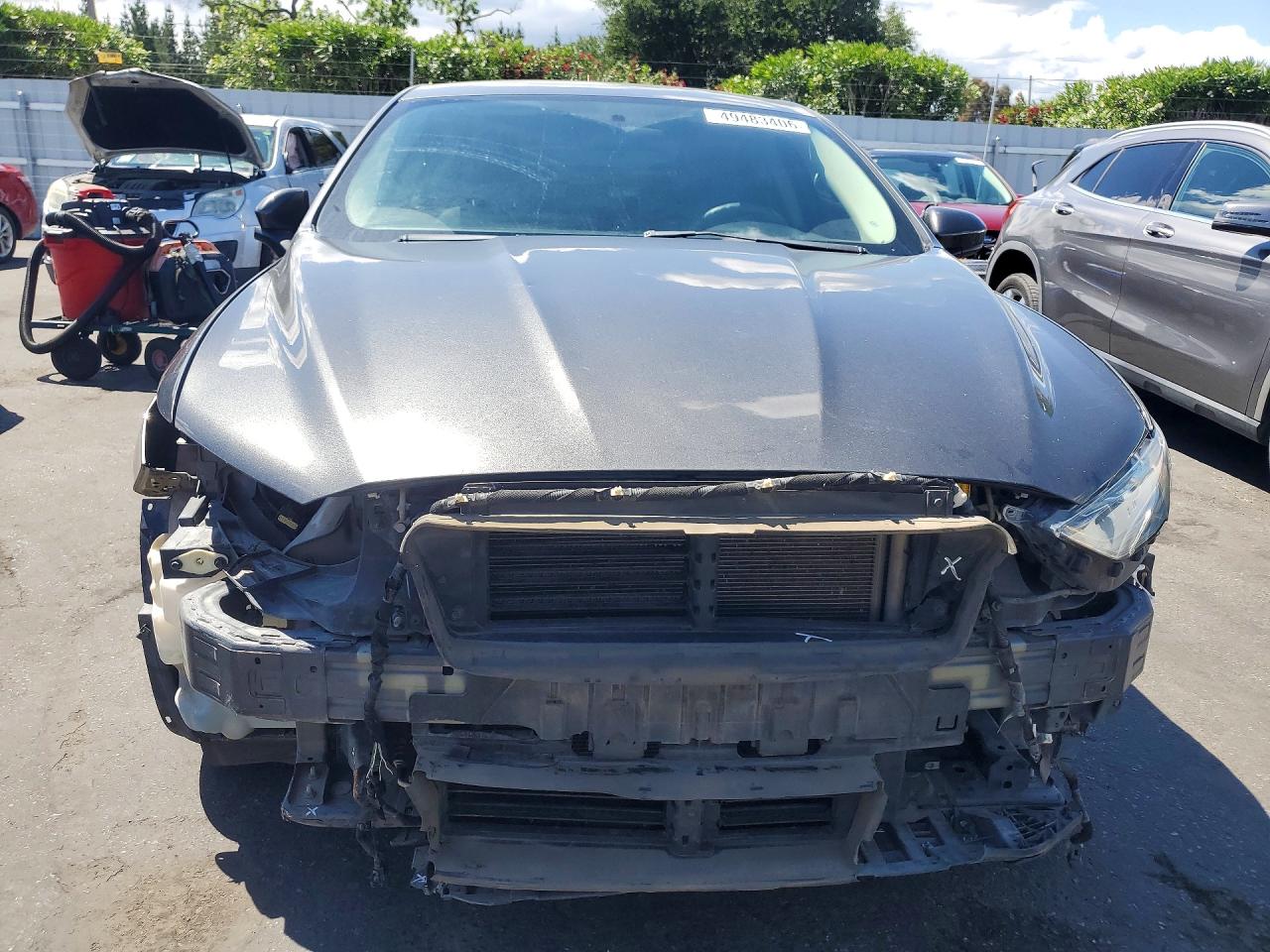 2017 FORD FUSION SE photo 9
