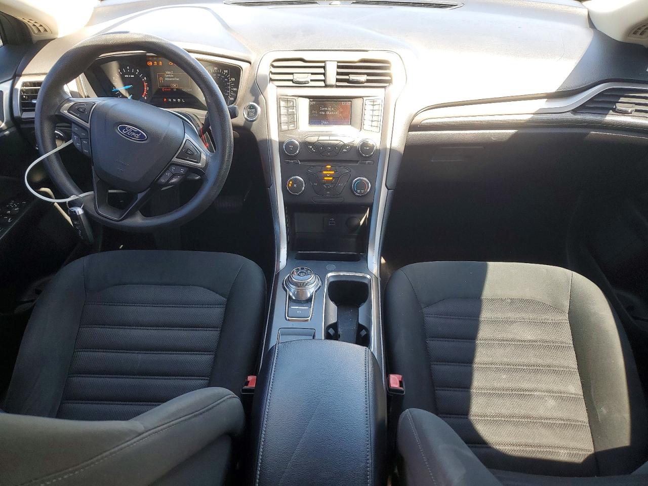 2017 FORD FUSION SE photo 15