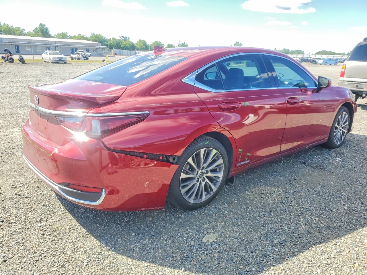 2021 LEXUS ES 300H photo 5