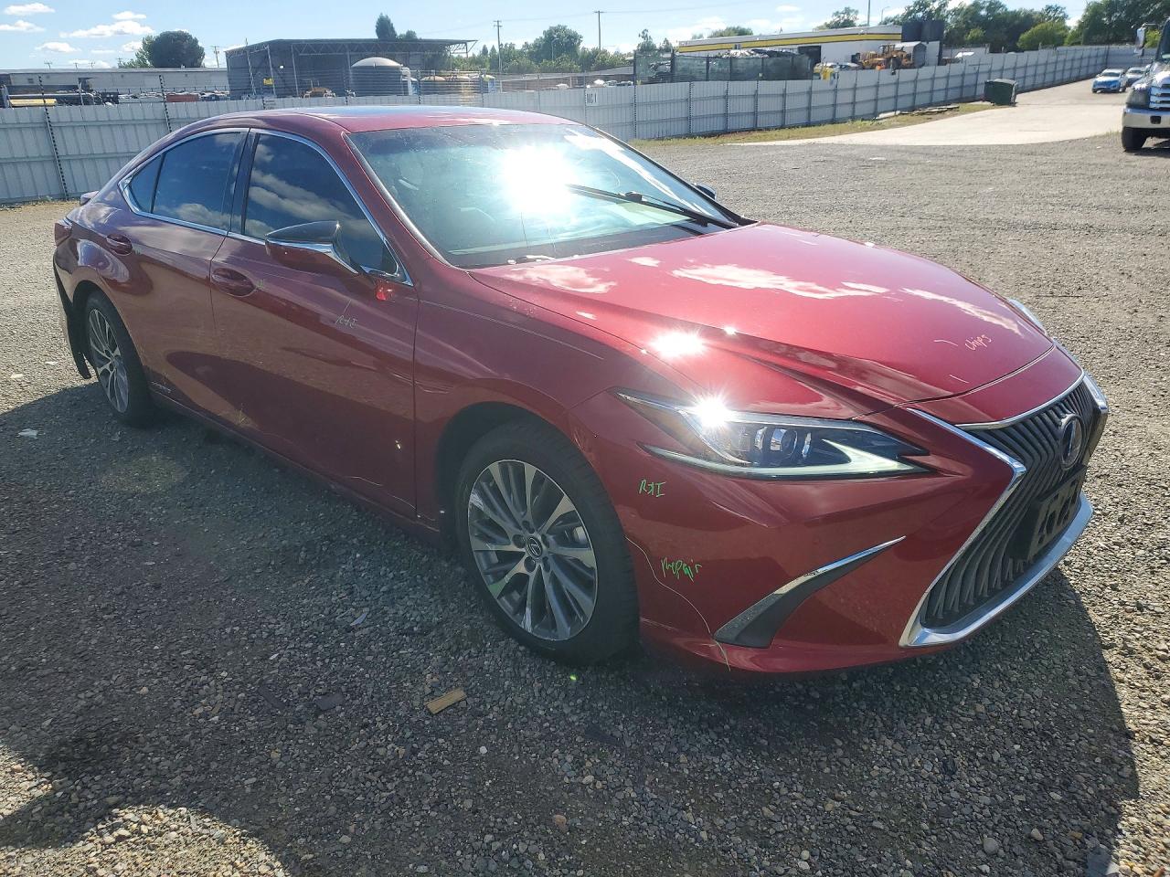 2021 LEXUS ES 300H photo 7