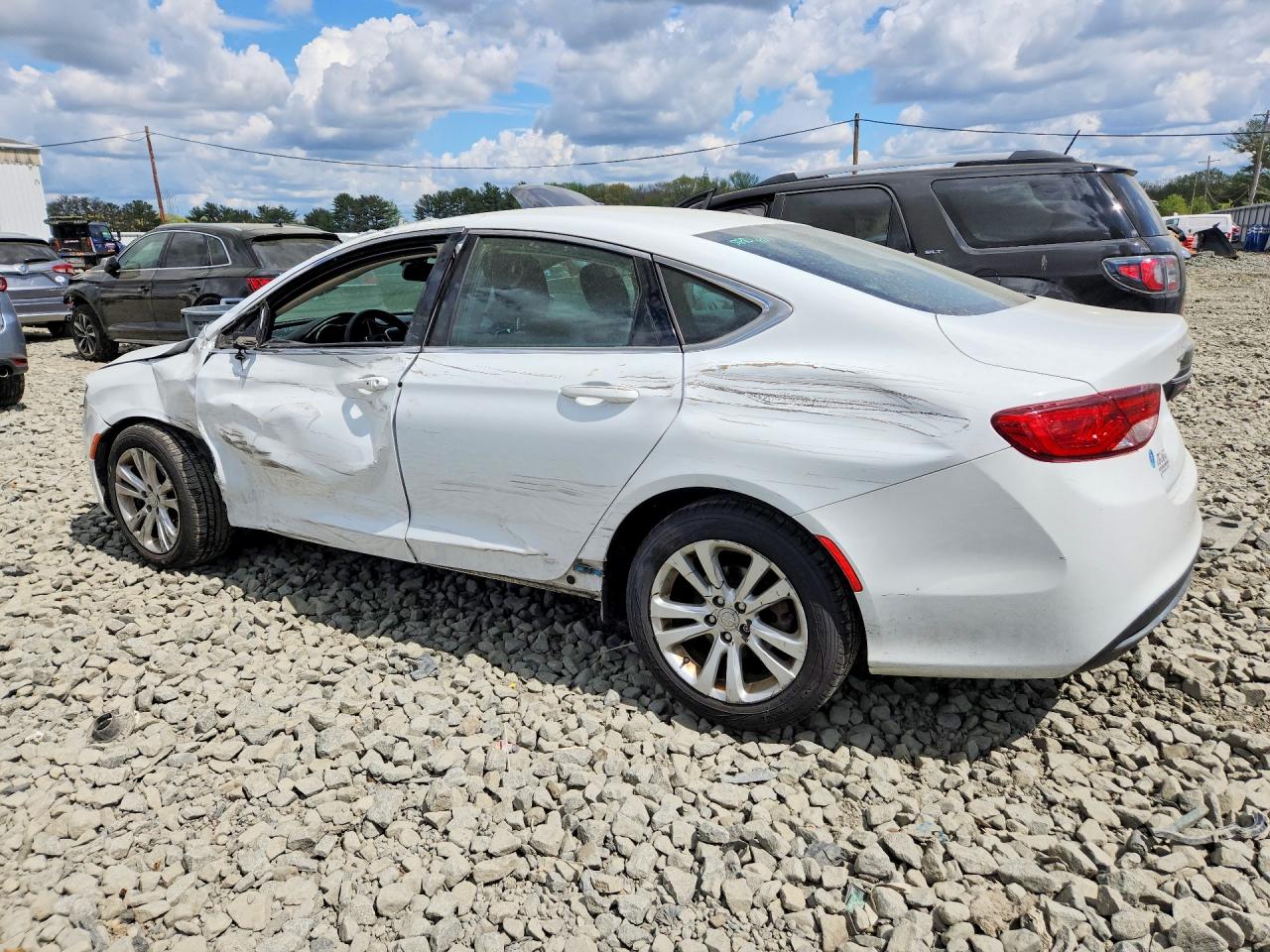 2015 CHRYSLER 200 LIMITED photo 4