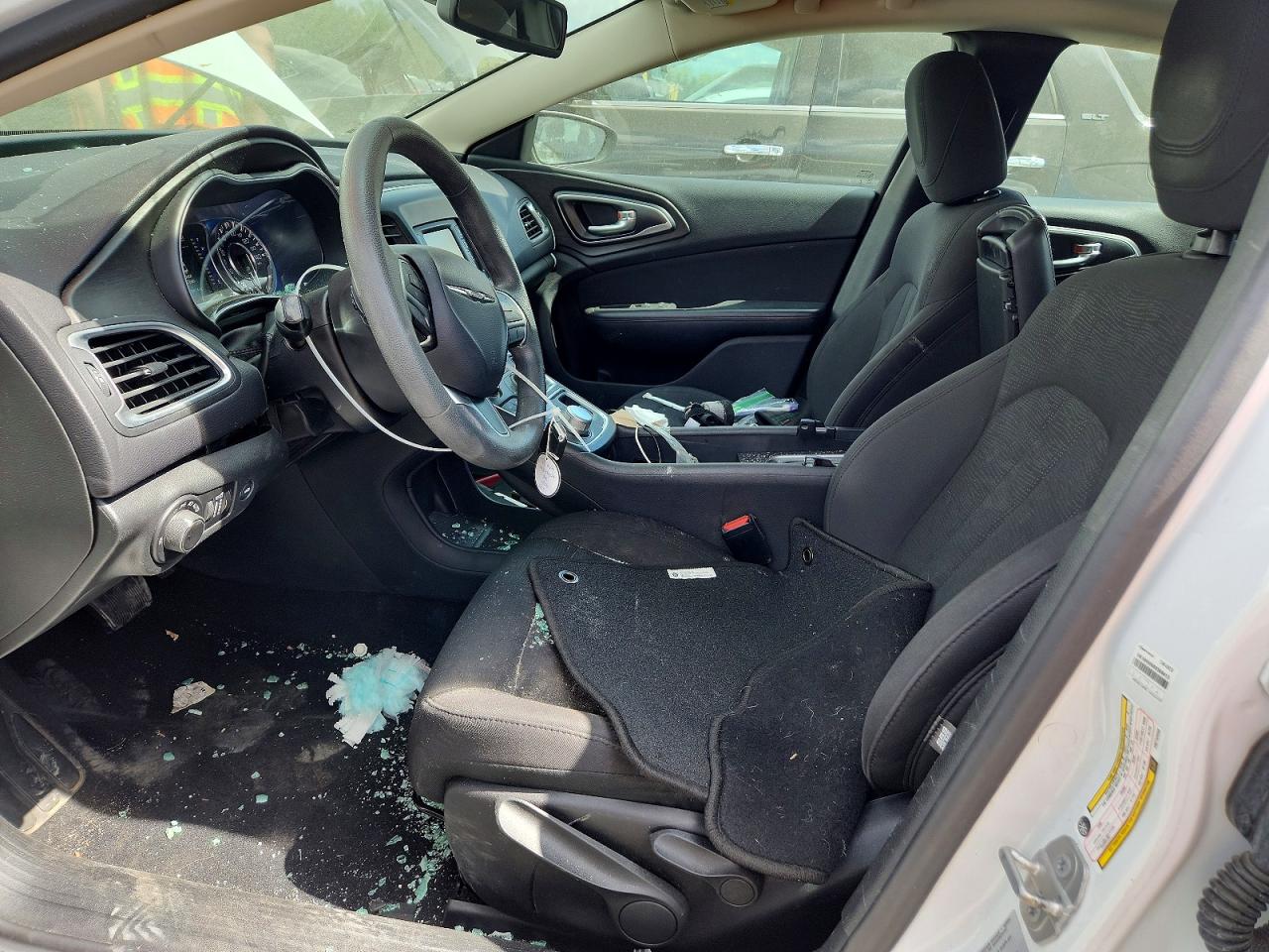 2015 CHRYSLER 200 LIMITED photo 19