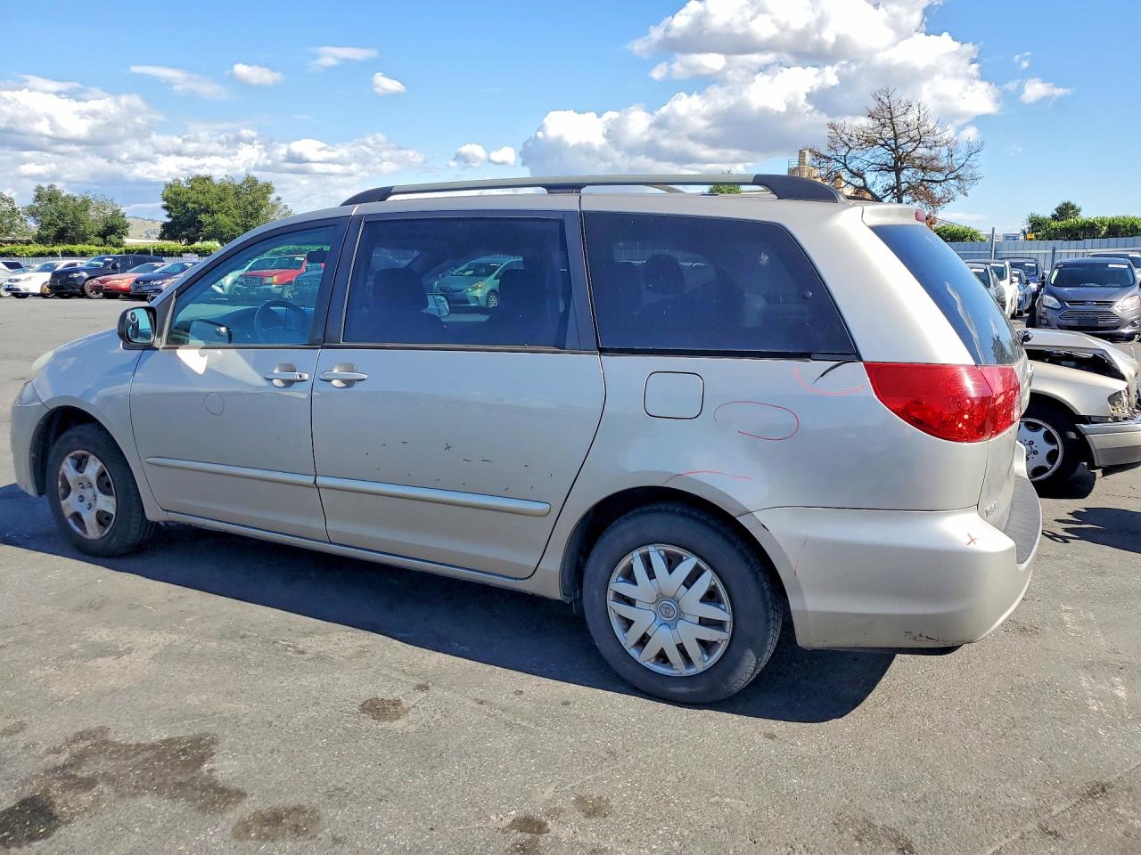 2006 TOYOTA SIENNA LE 7 PASSENGER photo 4