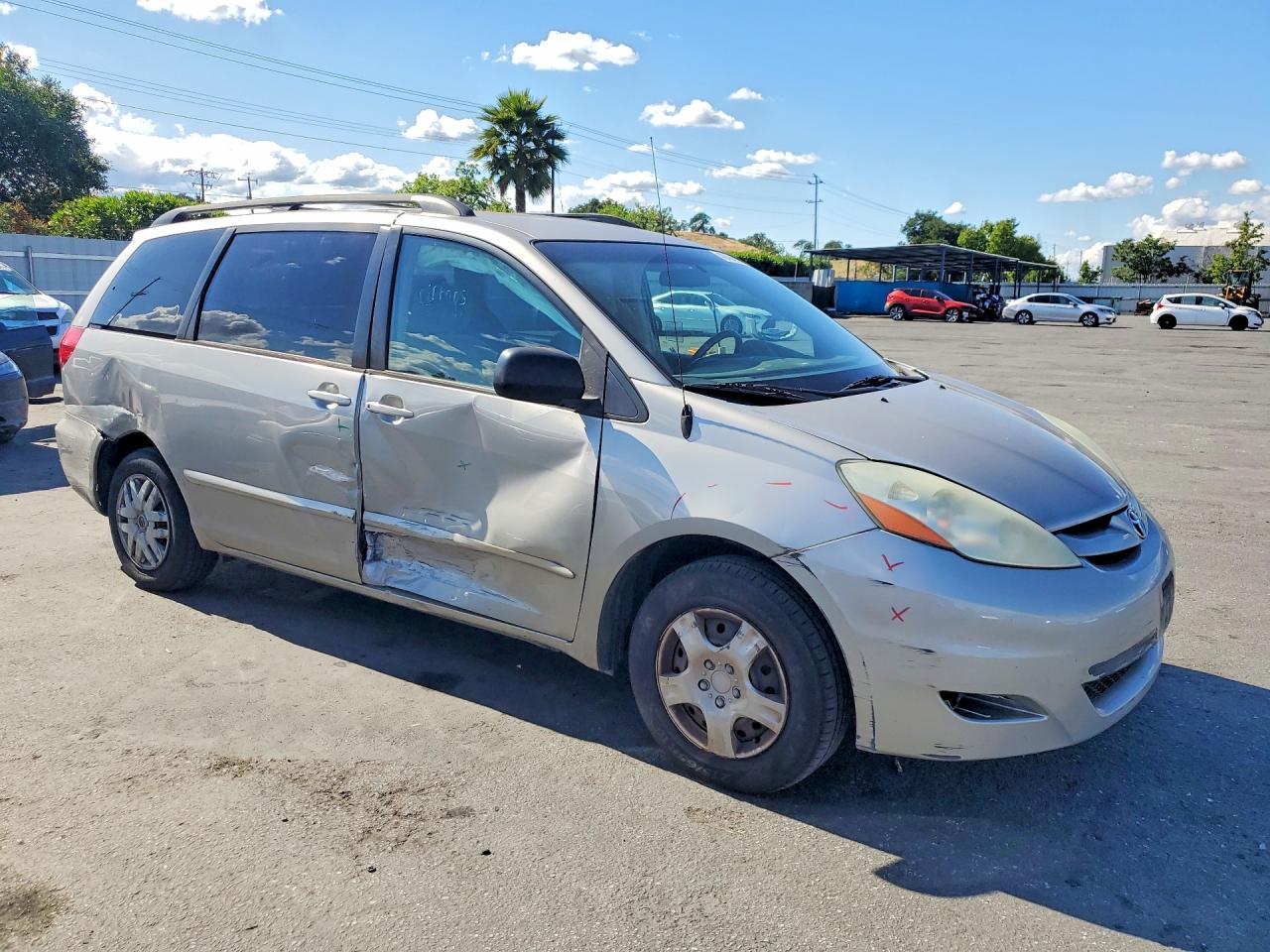2006 TOYOTA SIENNA LE 7 PASSENGER photo 10
