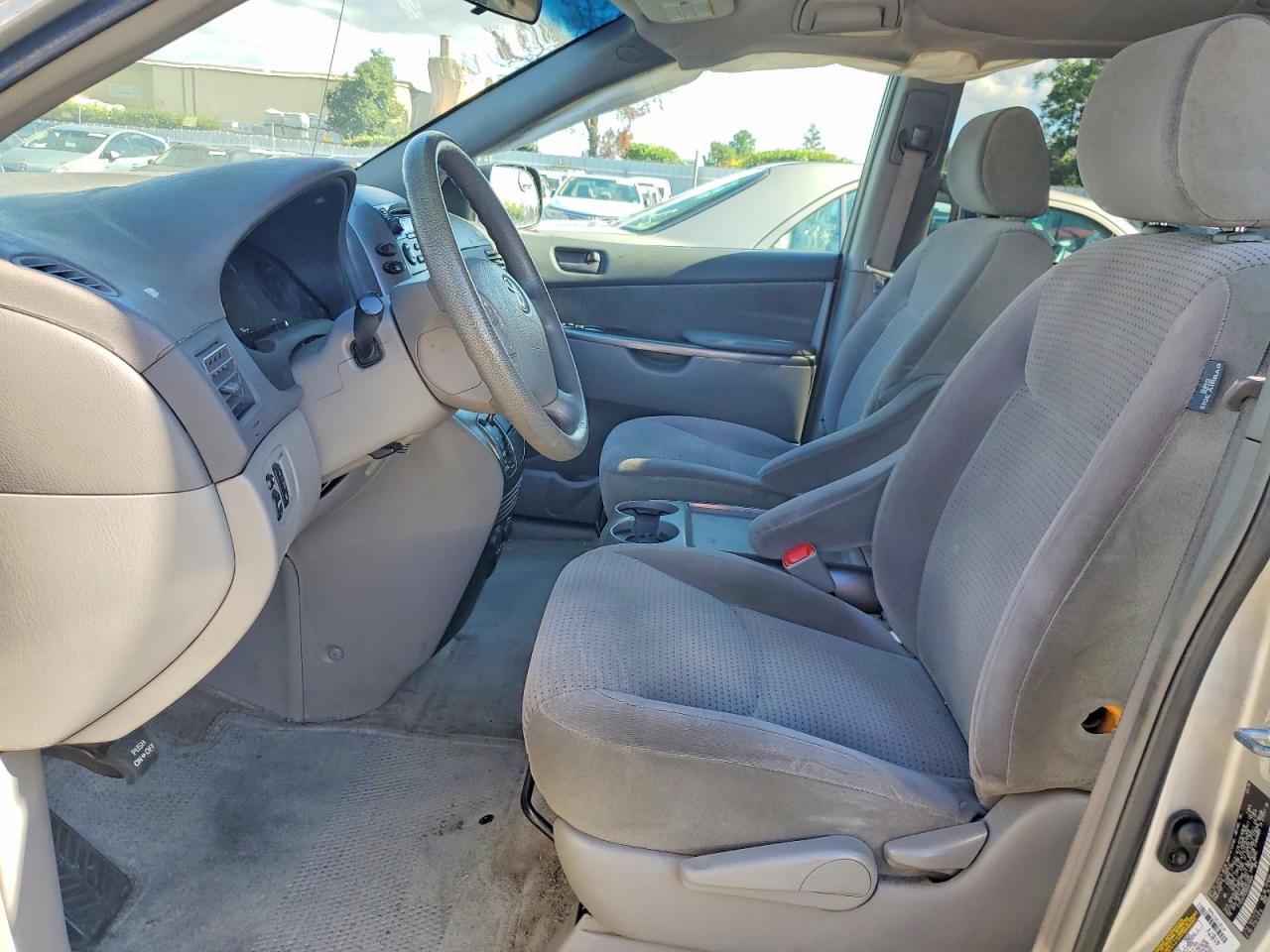2006 TOYOTA SIENNA LE 7 PASSENGER photo 19