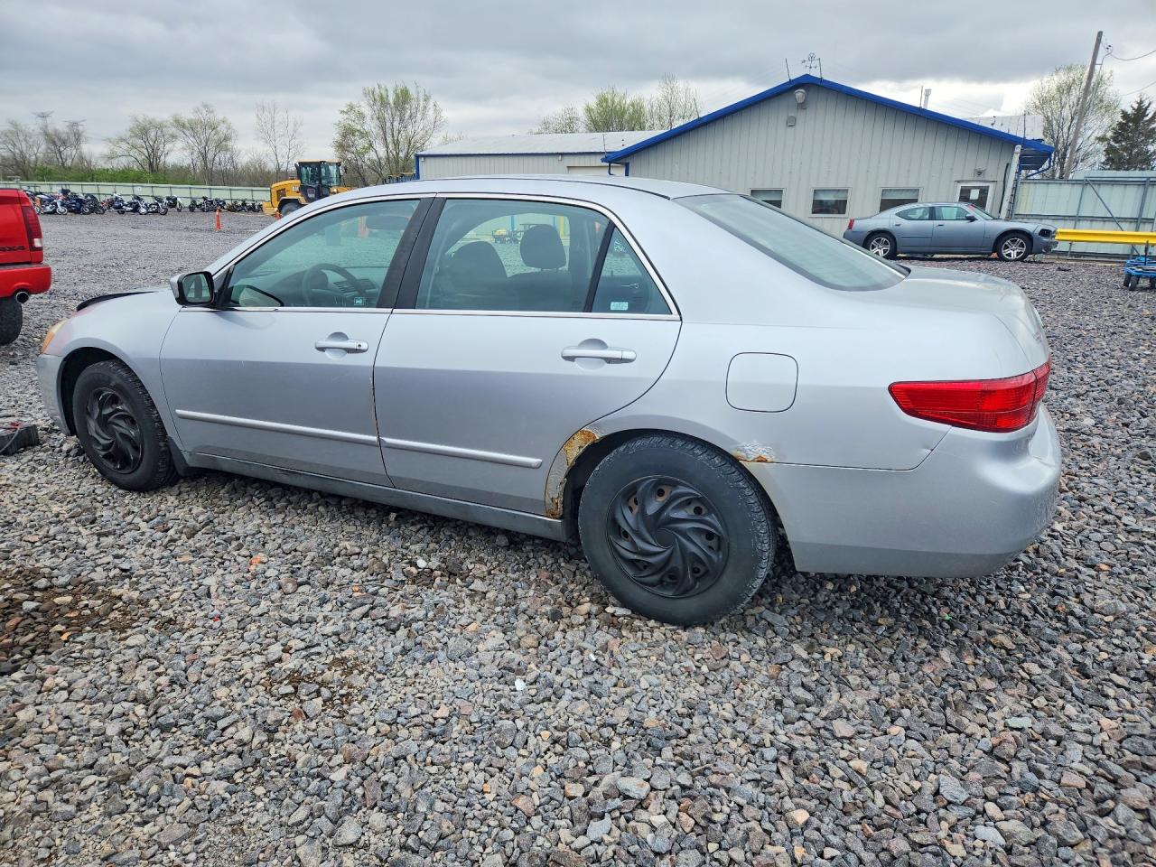 2005 HONDA ACCORD LX photo 3