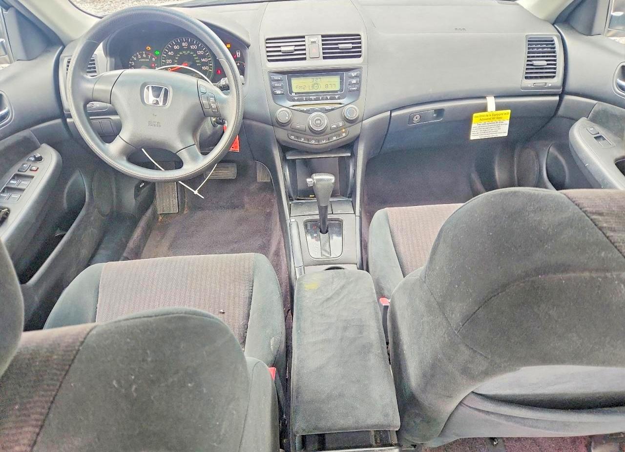 2005 HONDA ACCORD LX photo 15